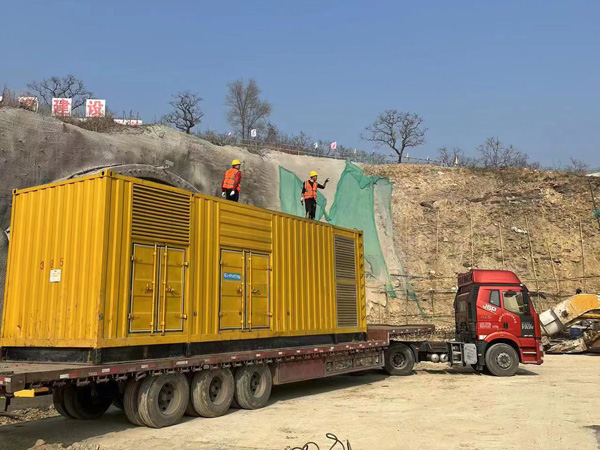 桦川发电机租赁如何根据测试结果判断机油泵的工作状态是否正常？